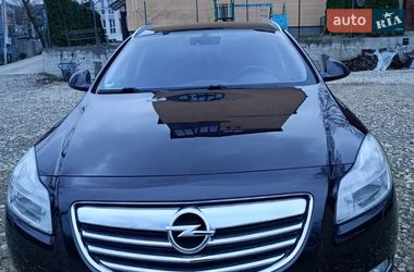 Универсал Opel Insignia 2012 в Черновцах