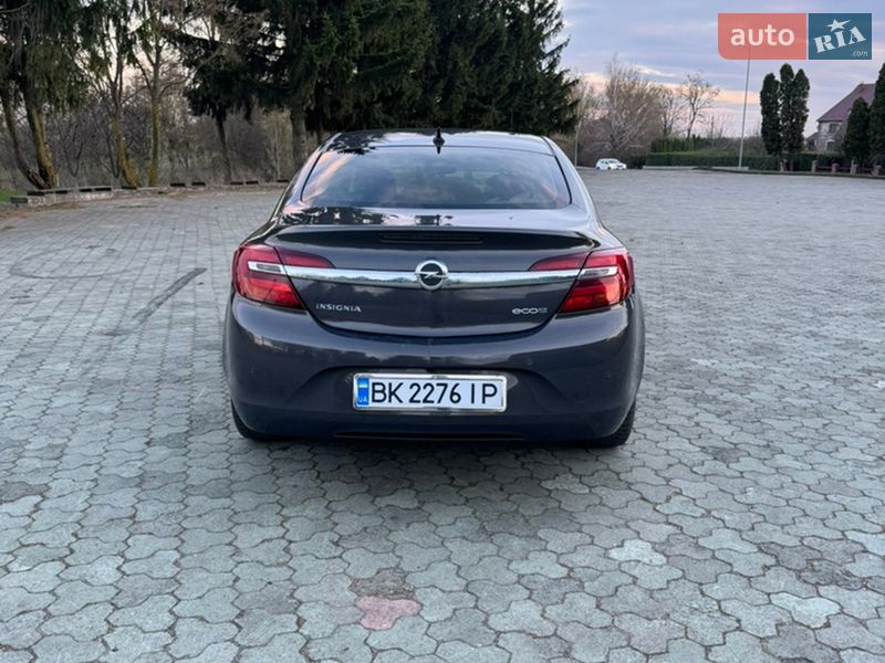 Седан Opel Insignia 2014 в Дубні