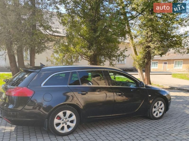 Універсал Opel Insignia 2011 в Рожнятові