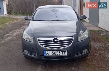 Седан Opel Insignia 2010 в Бобровице