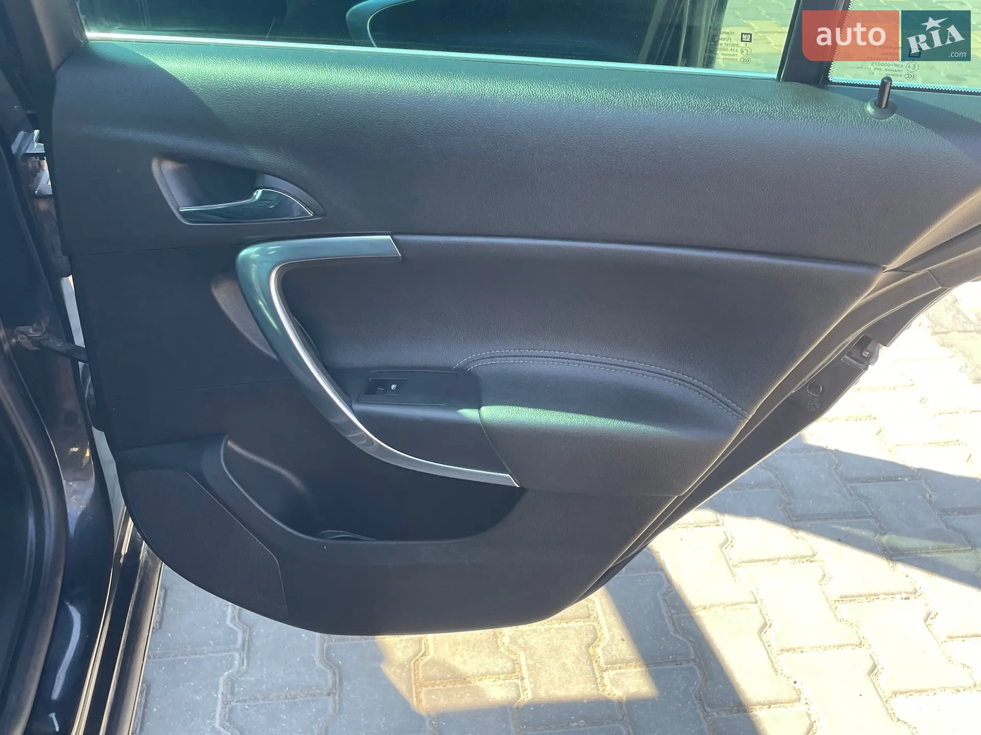 2011 Opel Insignia - мініатюра 10
