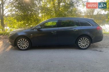Універсал Opel Insignia 2010 в Львові