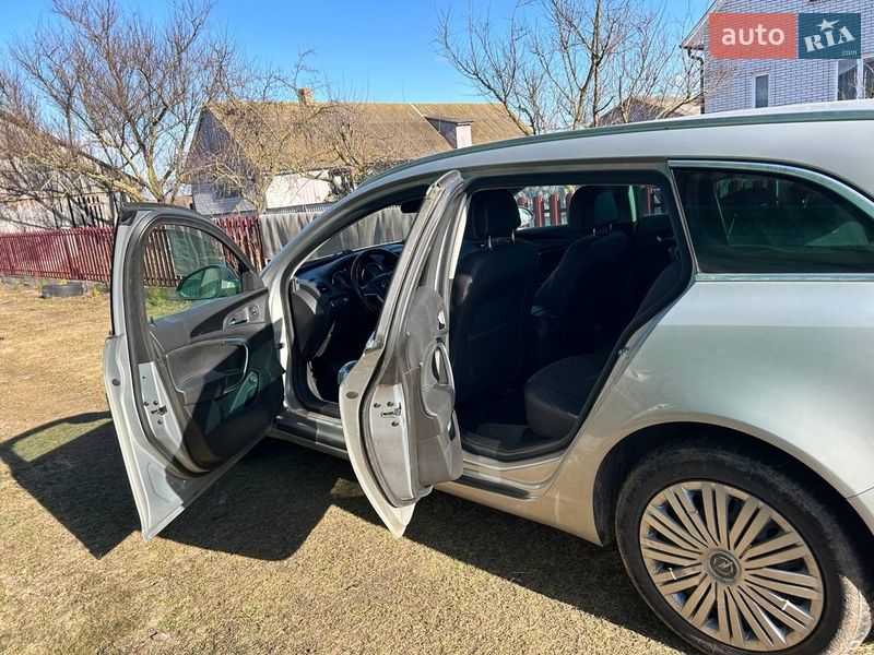 Універсал Opel Insignia 2011 в Камені-Каширському