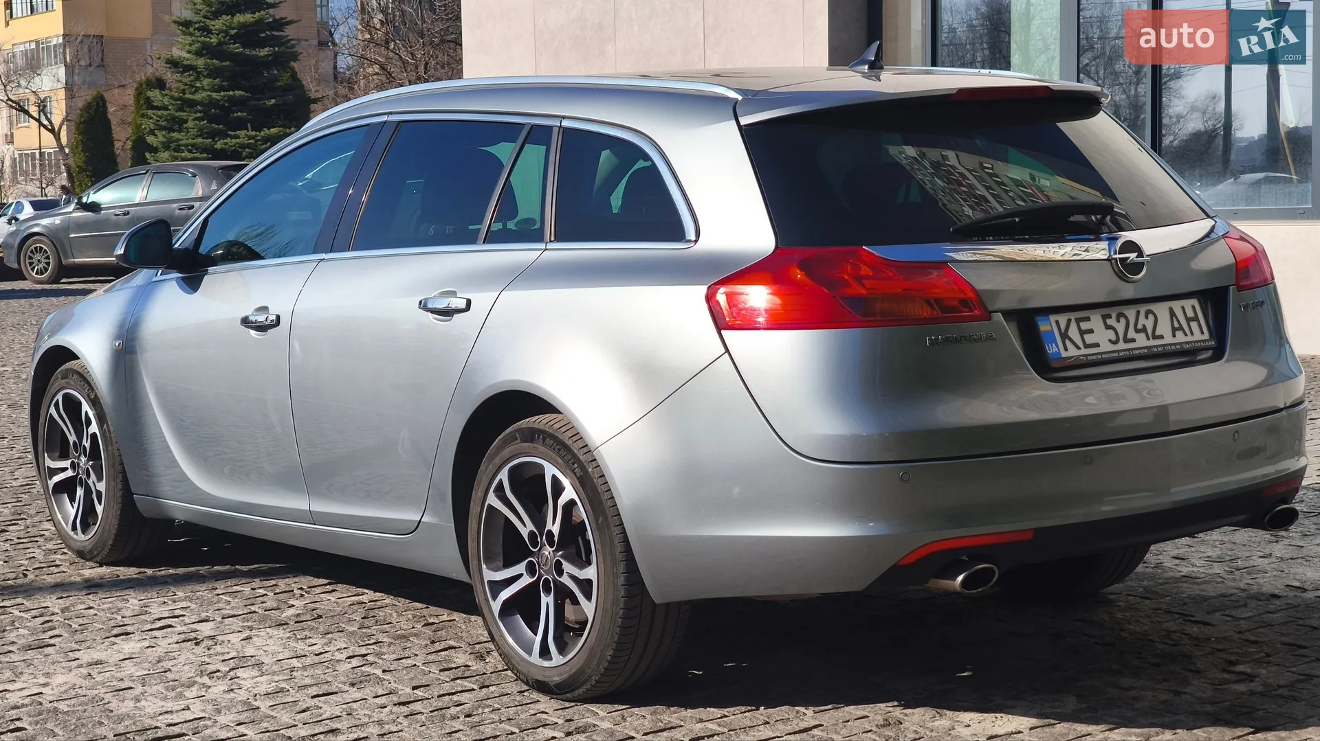 2010 Opel Insignia - мініатюра 3