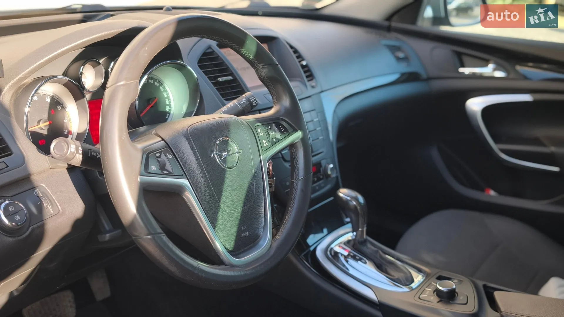 2010 Opel Insignia - мініатюра 7