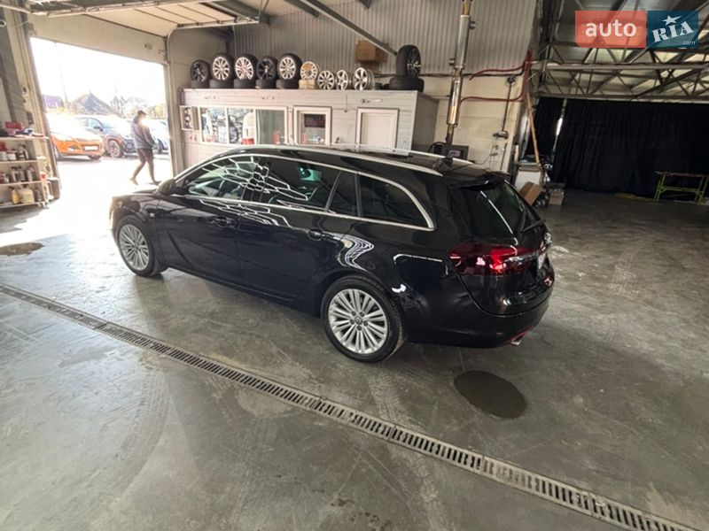 Универсал Opel Insignia 2014 в Черновцах