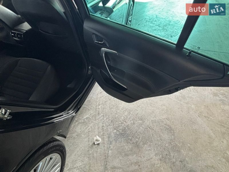 Универсал Opel Insignia 2014 в Черновцах