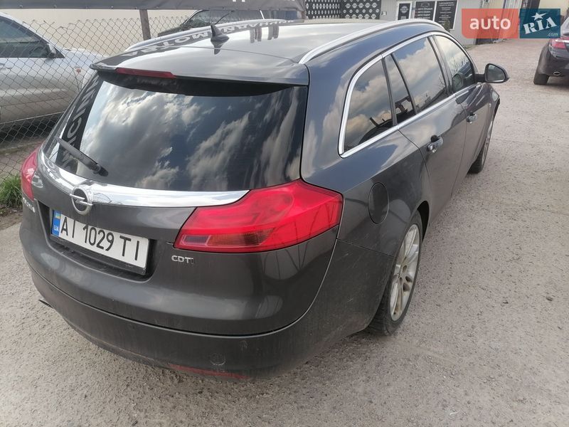 Універсал Opel Insignia 2009 в Києві