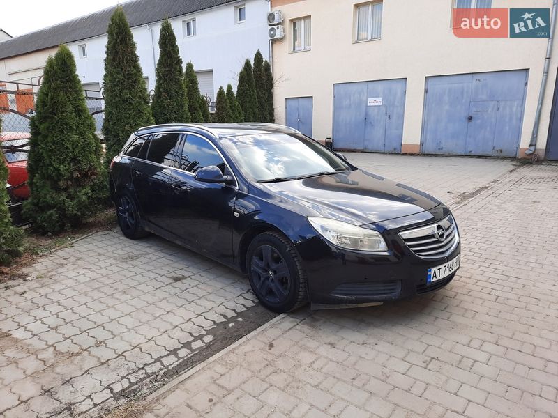 Універсал Opel Insignia 2010 в Галичі