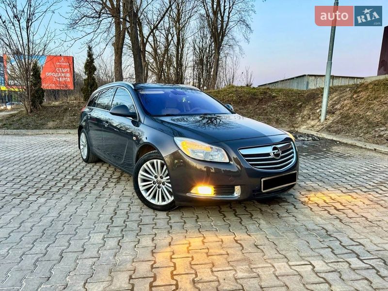 Универсал Opel Insignia 2013 в Тернополе