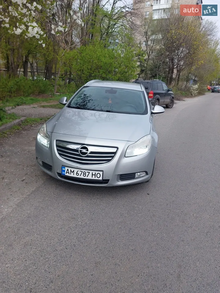2010 Opel Insignia - мініатюра 16