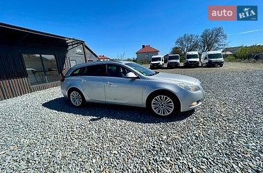 Универсал Opel Insignia 2010 в Черновцах