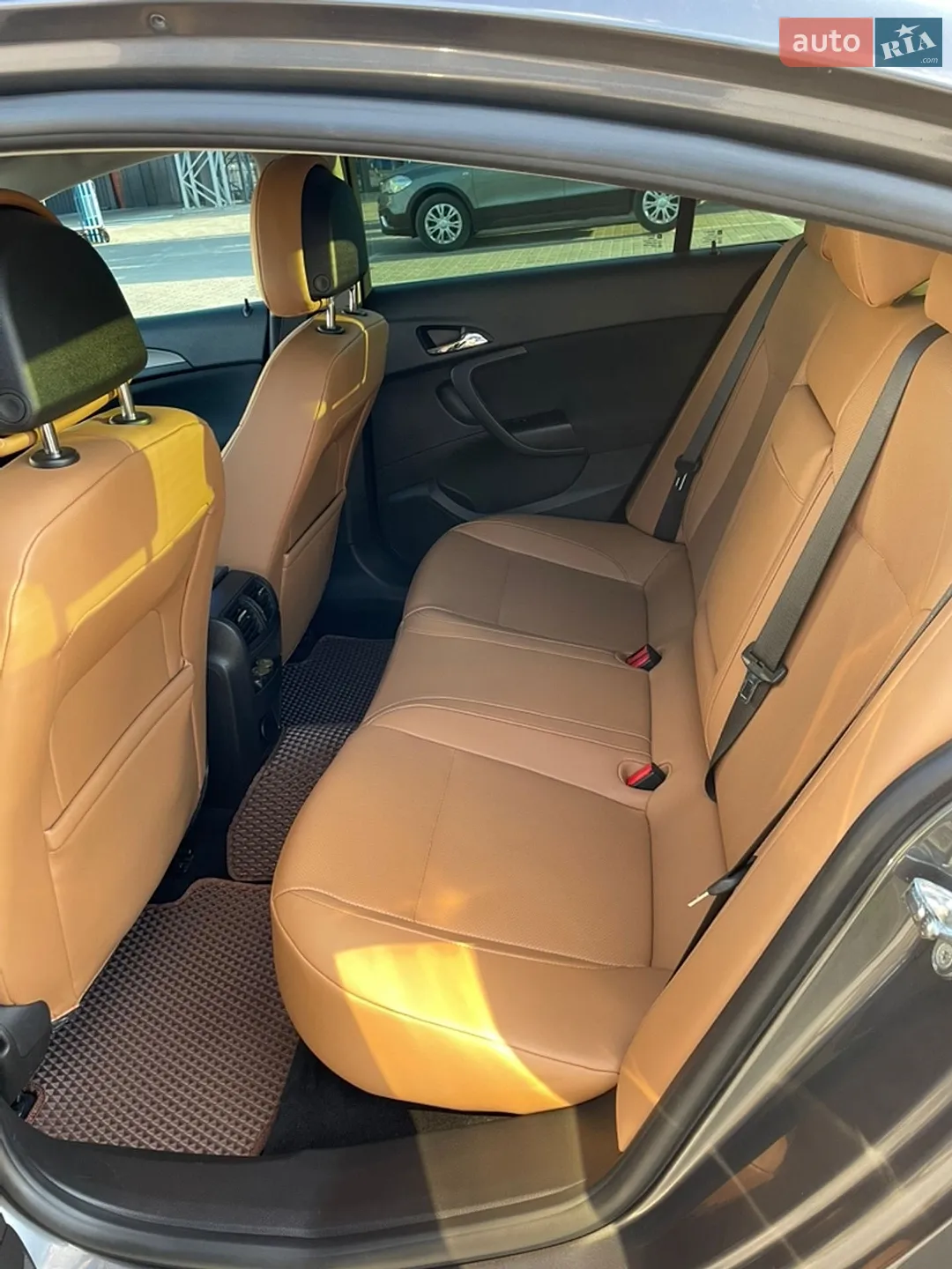 2011 Opel Insignia - мініатюра 14