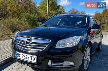 Універсал Opel Insignia 2010 в Стрию