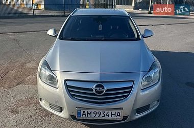 Універсал Opel Insignia 2013 в Житомирі