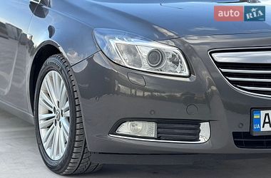 Универсал Opel Insignia 2012 в Звягеле