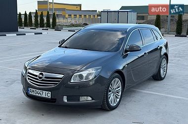 Универсал Opel Insignia 2012 в Звягеле
