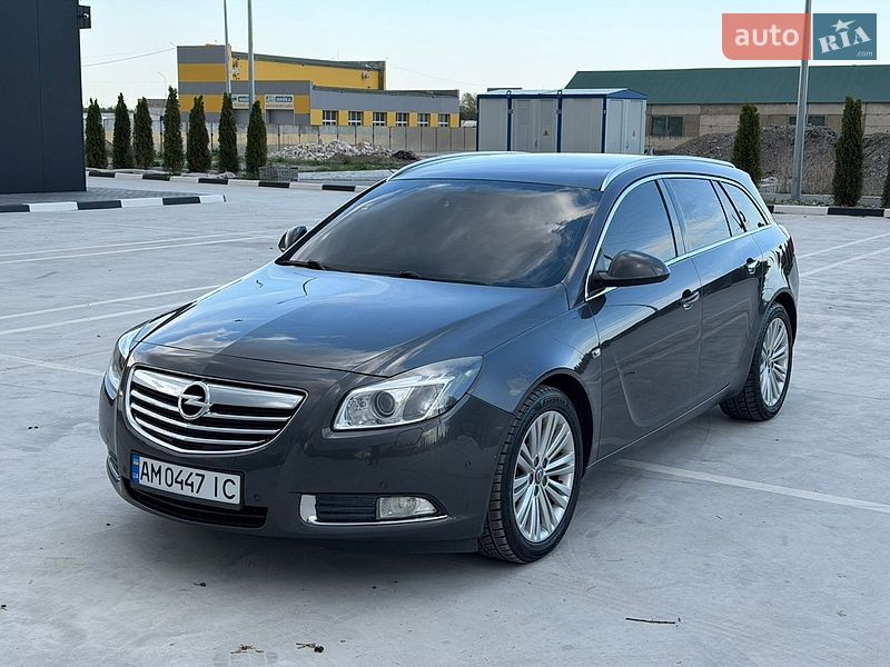 Универсал Opel Insignia 2012 в Звягеле