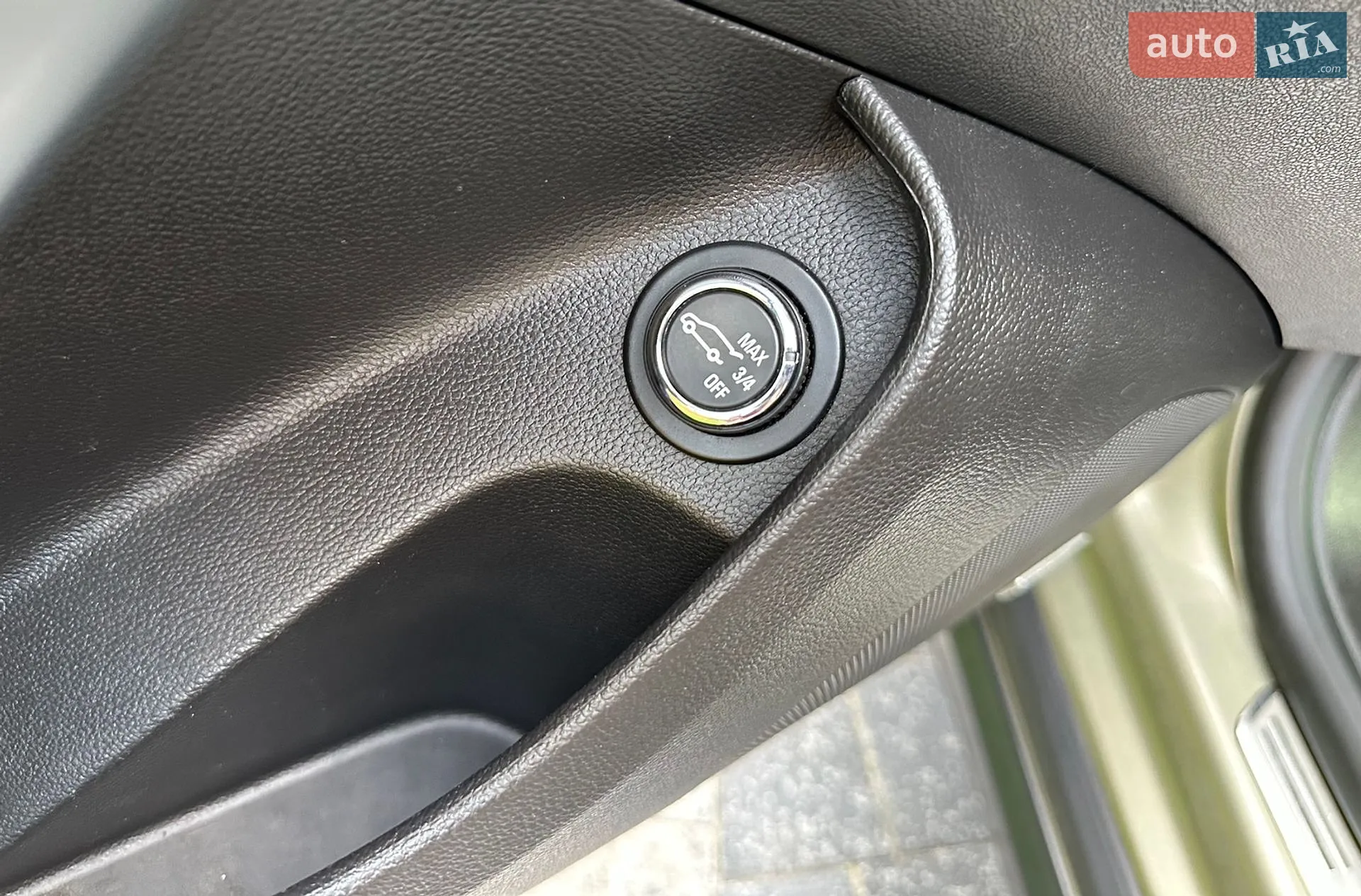 2013 Opel Insignia - мініатюра 12