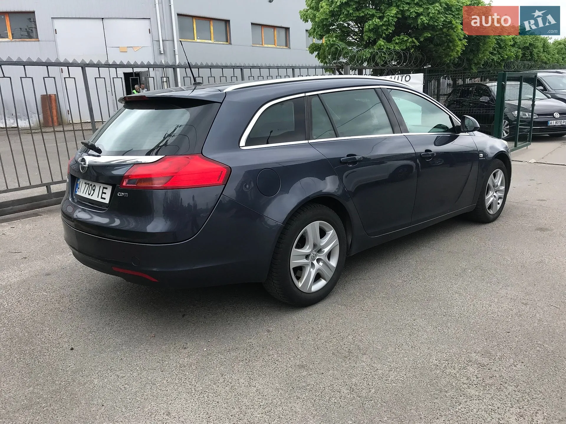 2010 Opel Insignia - мініатюра 2