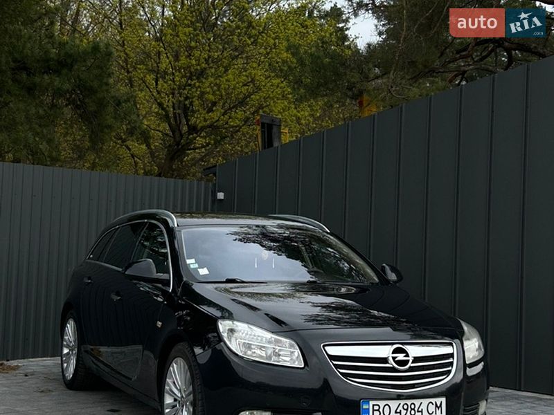 Универсал Opel Insignia 2011 в Кременце