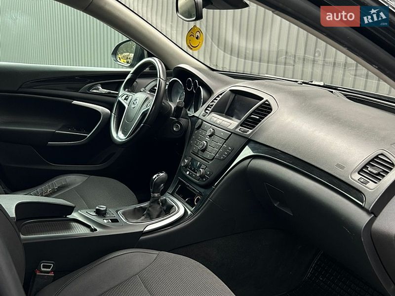 Универсал Opel Insignia 2011 в Кременце