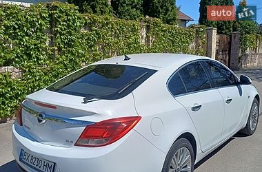Седан Opel Insignia 2012 в Виннице