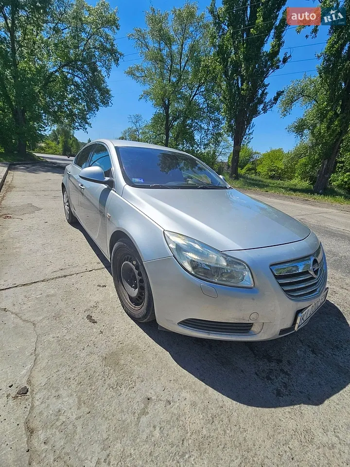 2010 Opel Insignia - мініатюра 12