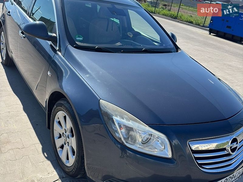 Універсал Opel Insignia 2009 в Києві