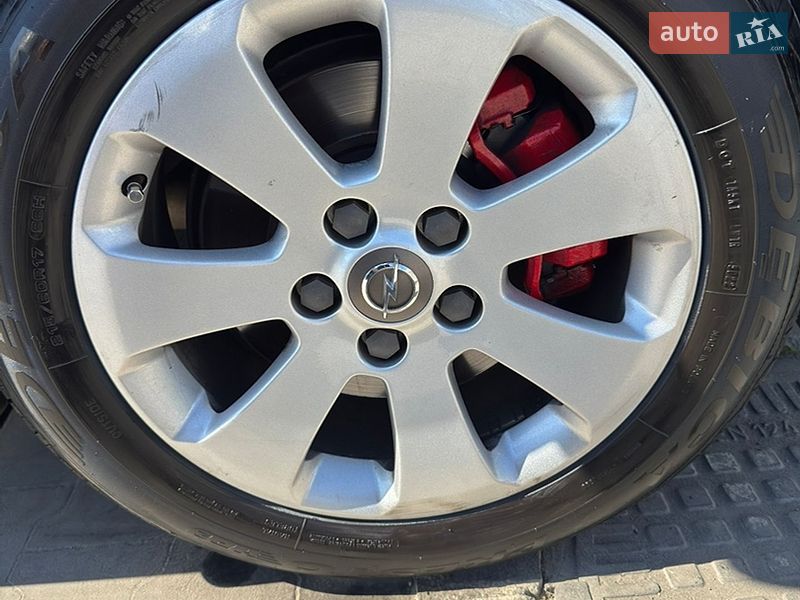 Універсал Opel Insignia 2009 в Києві