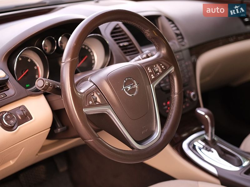 Універсал Opel Insignia 2010 в Коломиї