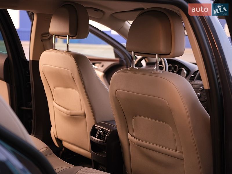 Універсал Opel Insignia 2010 в Коломиї