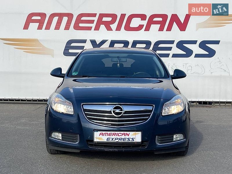 Лифтбек Opel Insignia 2010 в Киеве