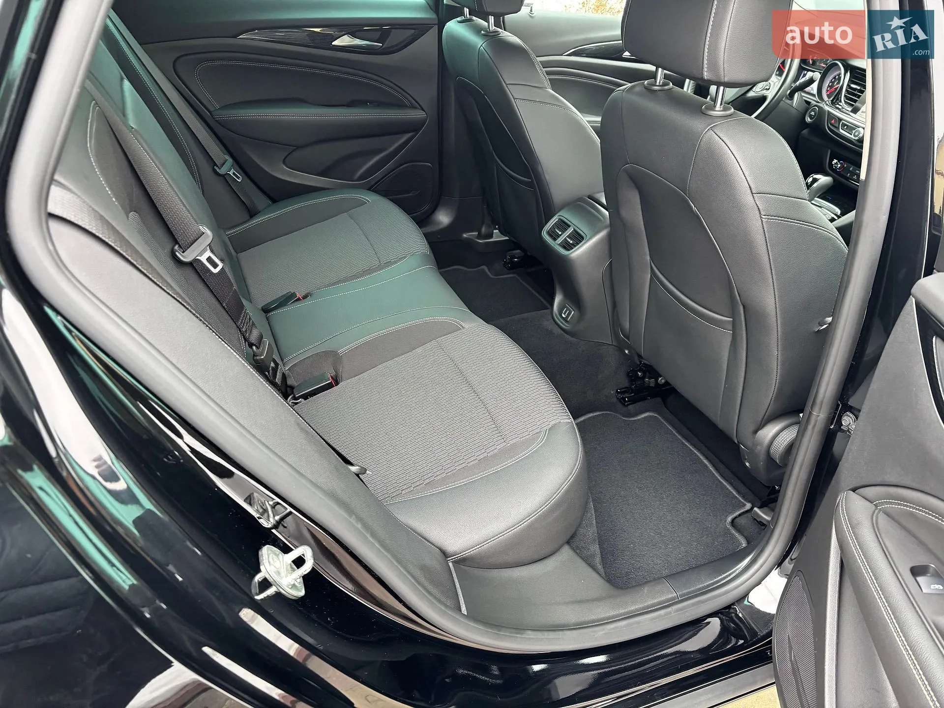 2018 Opel Insignia - мініатюра 24