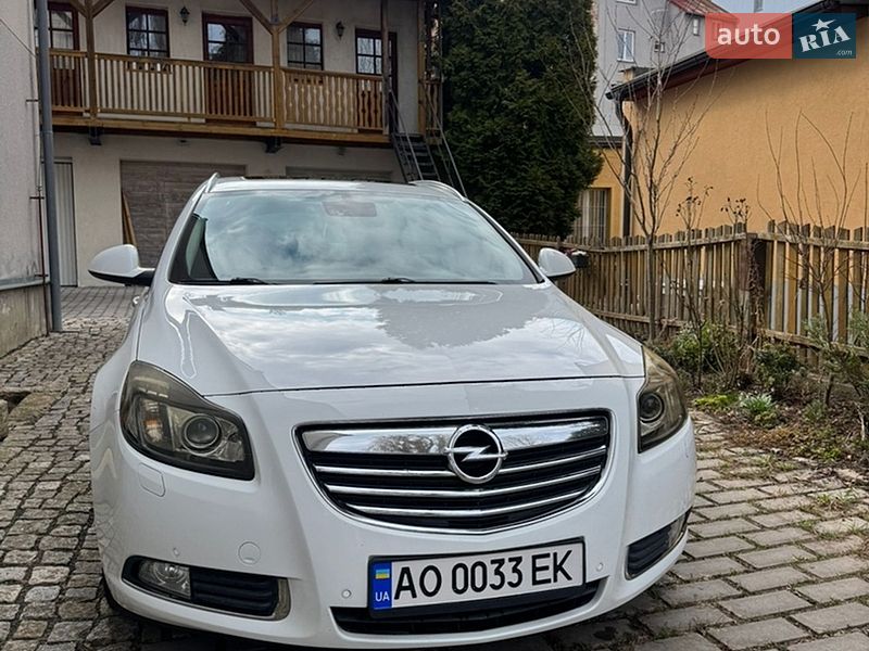 Универсал Opel Insignia 2013 в Долгом фото Универсал Opel Insignia 2013 в Долгом