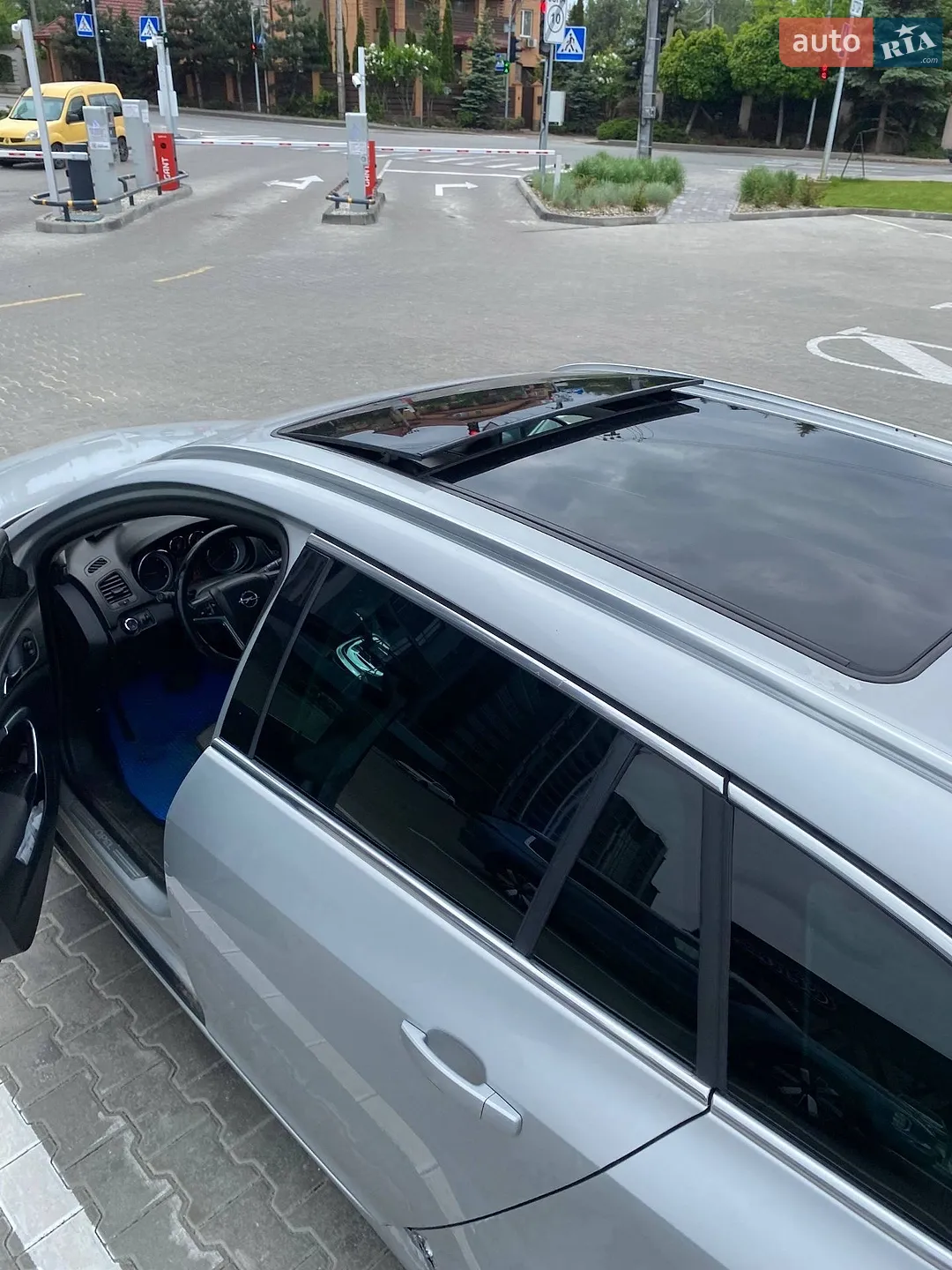 2011 Opel Insignia - мініатюра 4