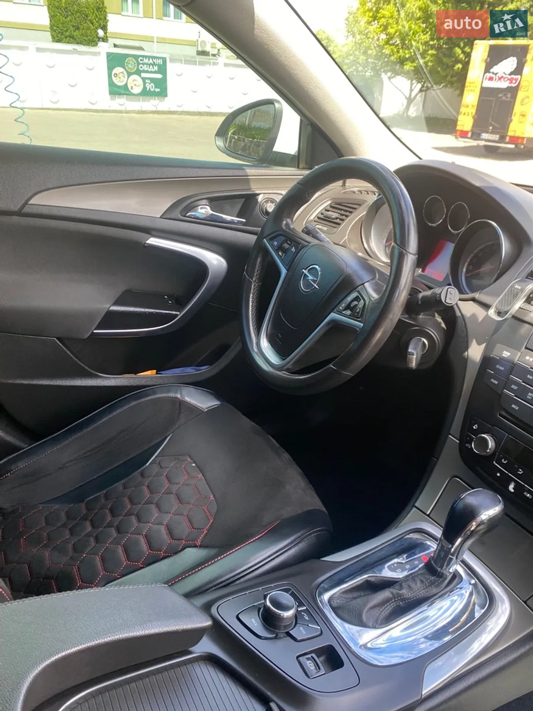 2010 Opel Insignia - мініатюра 18