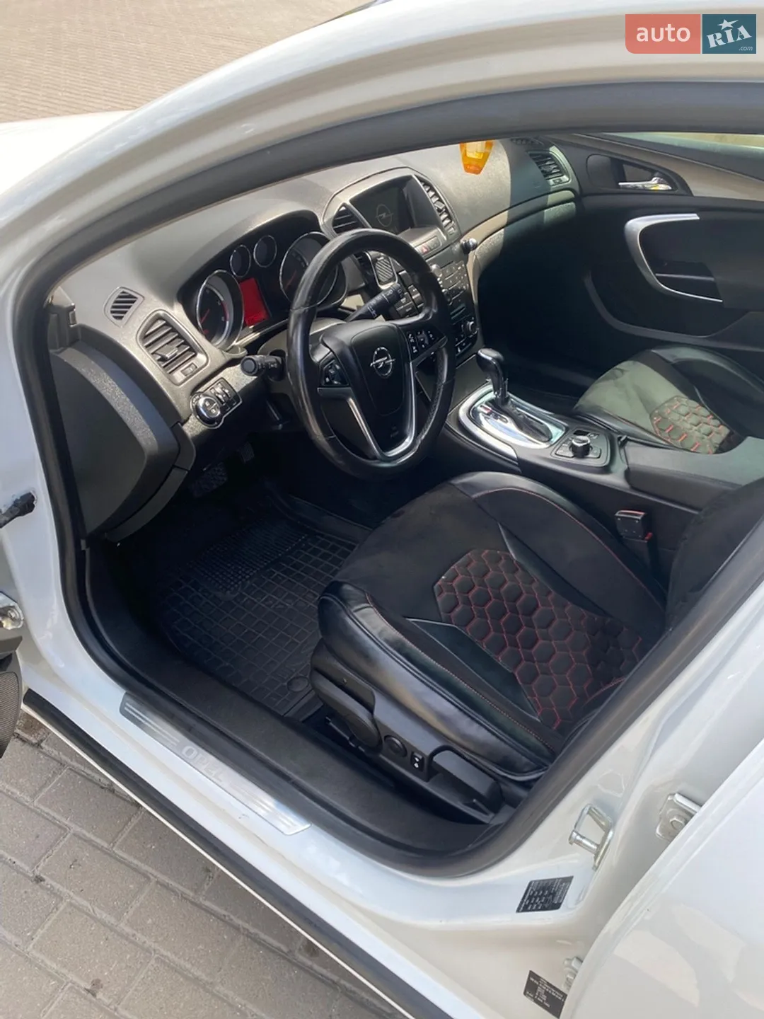 2010 Opel Insignia - мініатюра 20