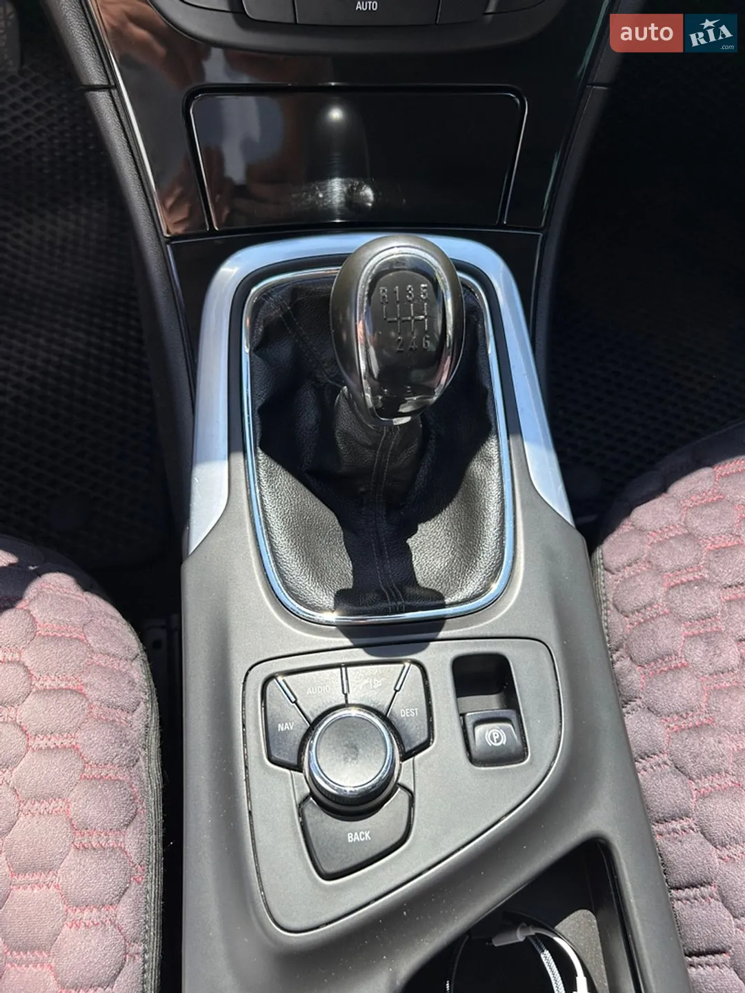 2012 Opel Insignia - мініатюра 10