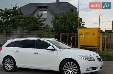 Универсал Opel Insignia 2010 в Ровно