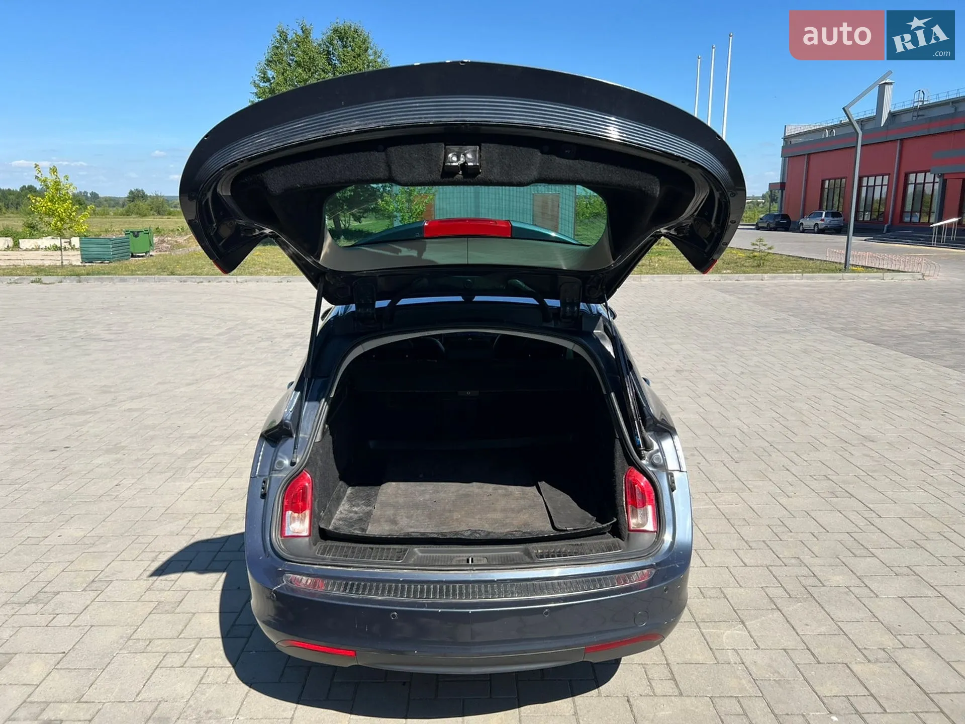 2011 Opel Insignia - мініатюра 14