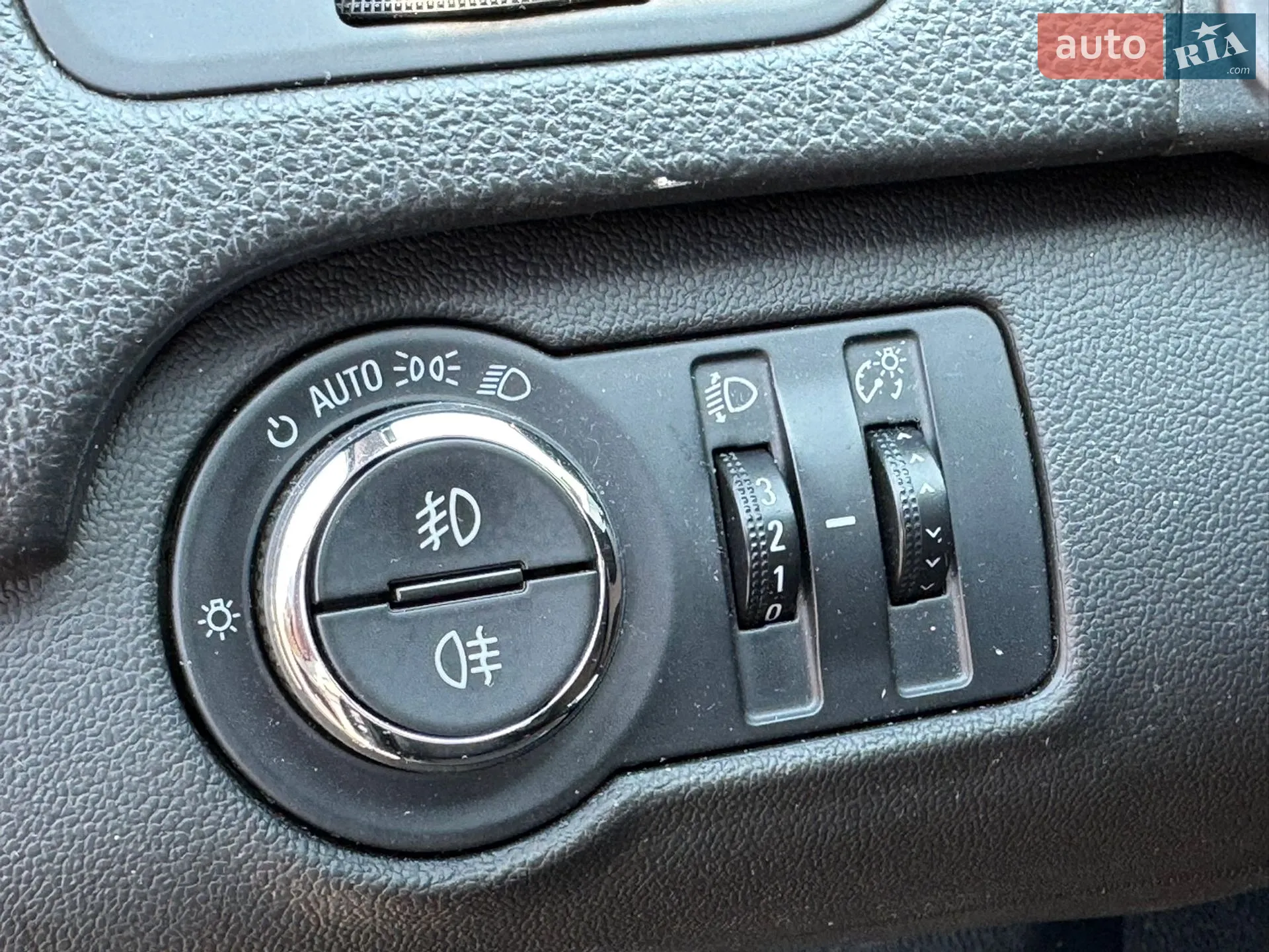 2014 Opel Insignia - мініатюра 13