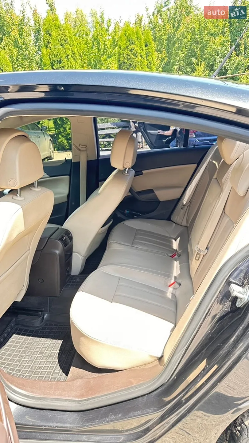 2010 Opel Insignia - мініатюра 9