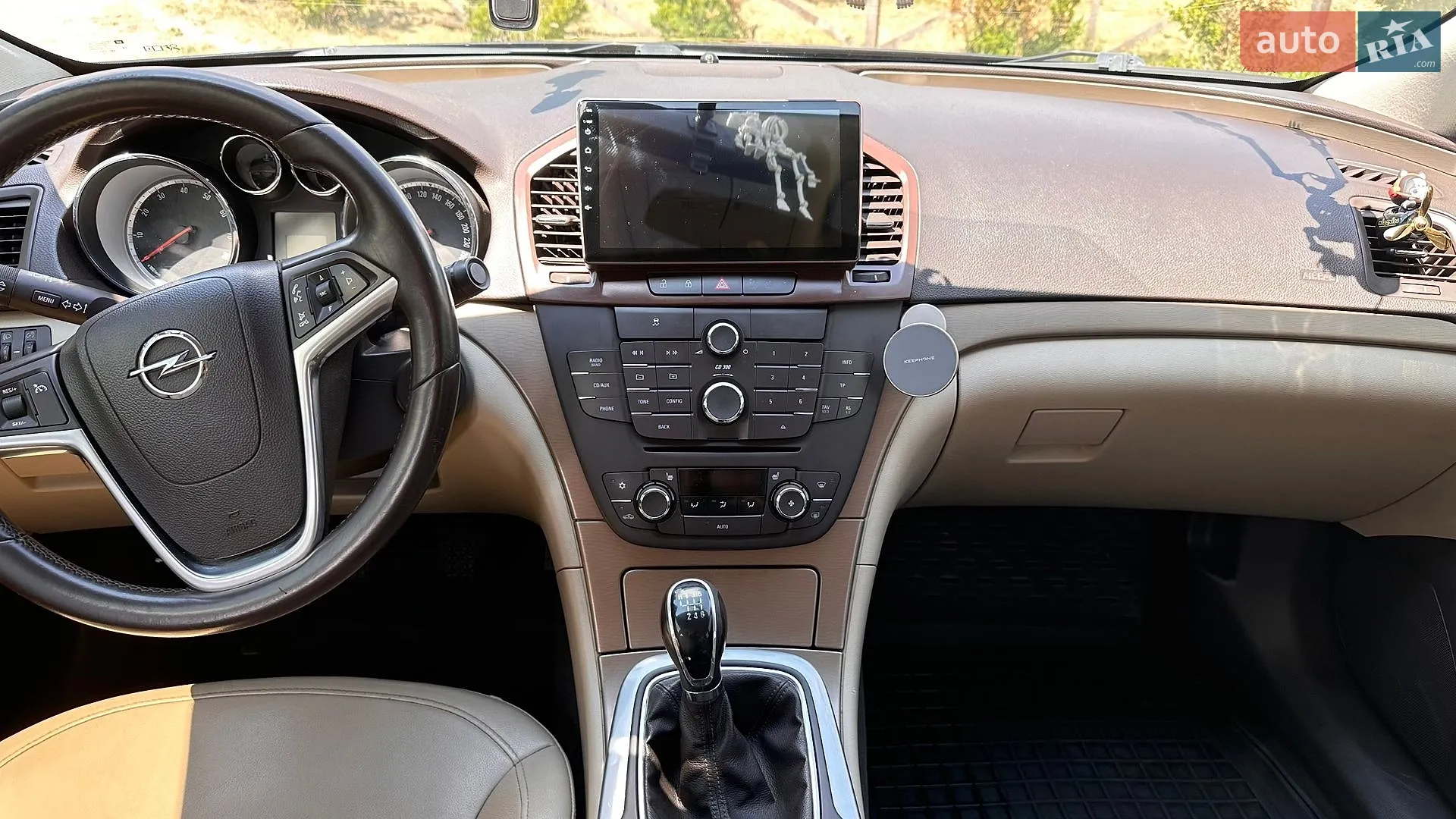 2010 Opel Insignia - мініатюра 12