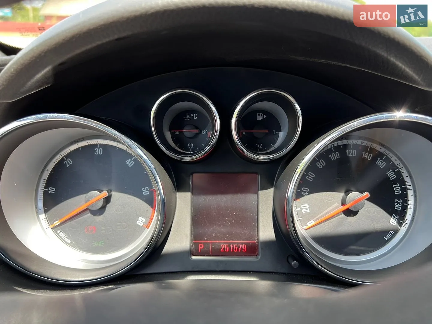 2011 Opel Insignia - мініатюра 18