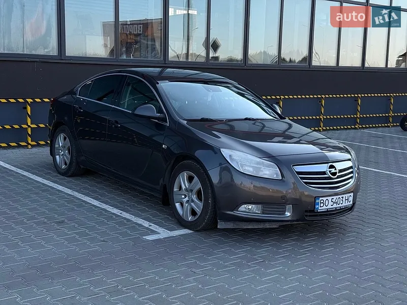 Opel Insignia 2011