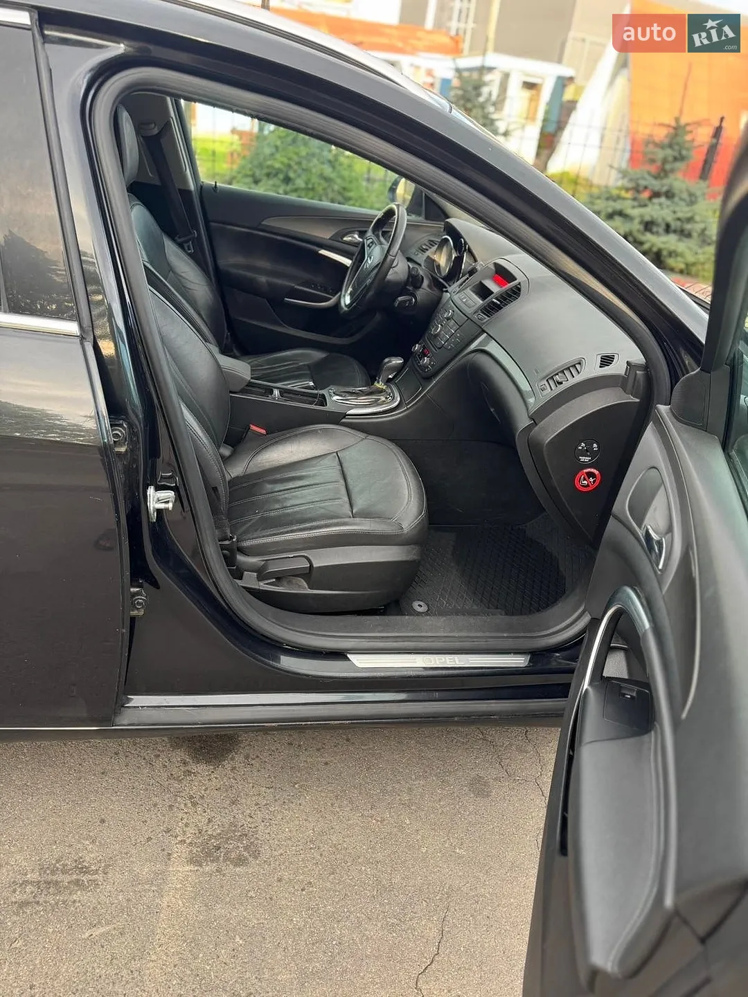 2010 Opel Insignia - мініатюра 8