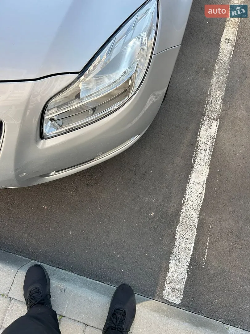 2010 Opel Insignia - мініатюра 8