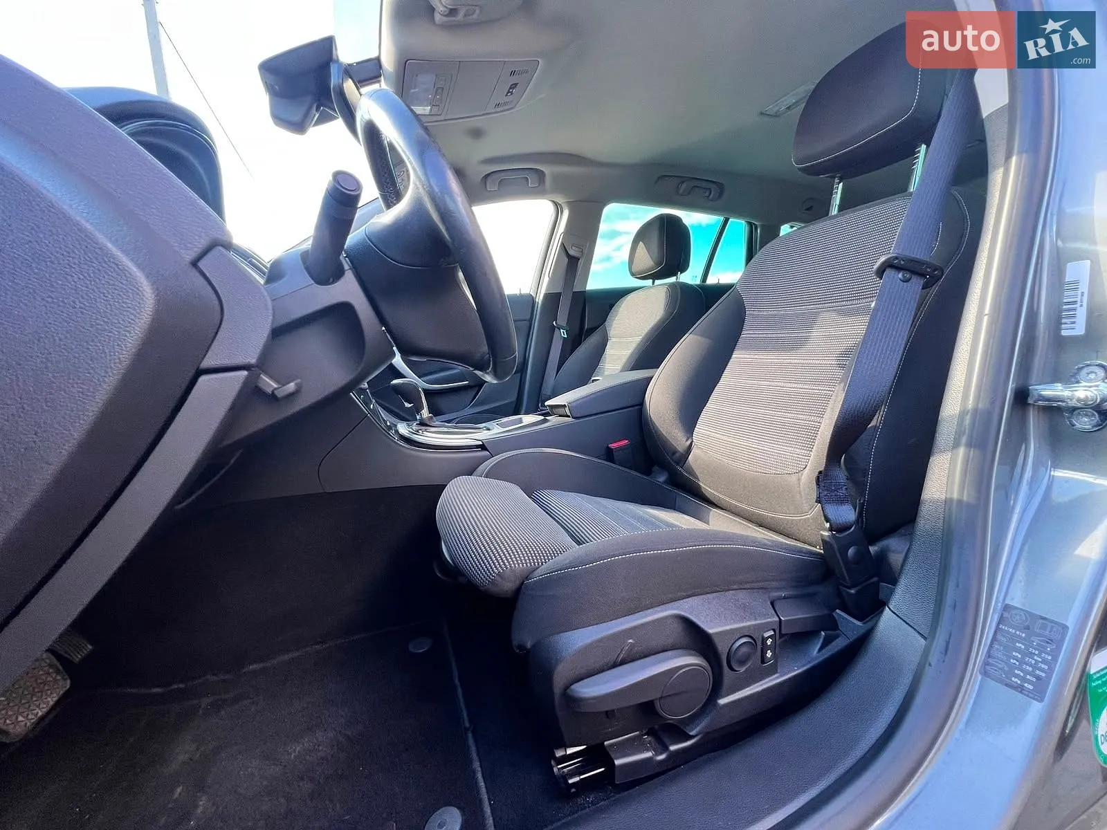 2017 Opel Insignia - мініатюра 32