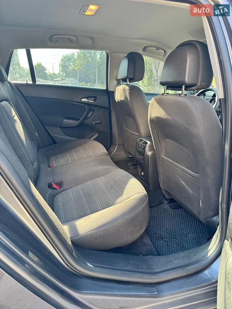 2011 Opel Insignia - мініатюра 13
